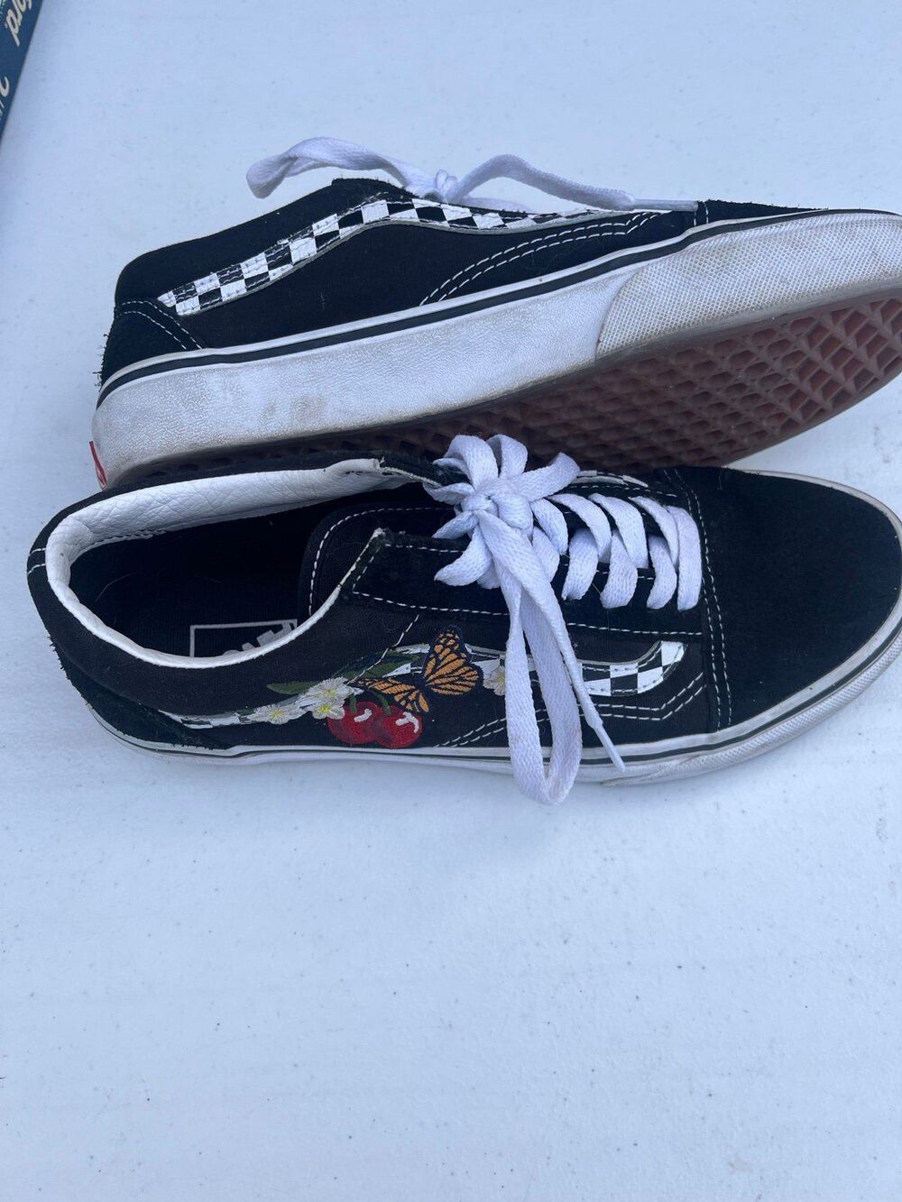 Shoes - Picture 2 of 5